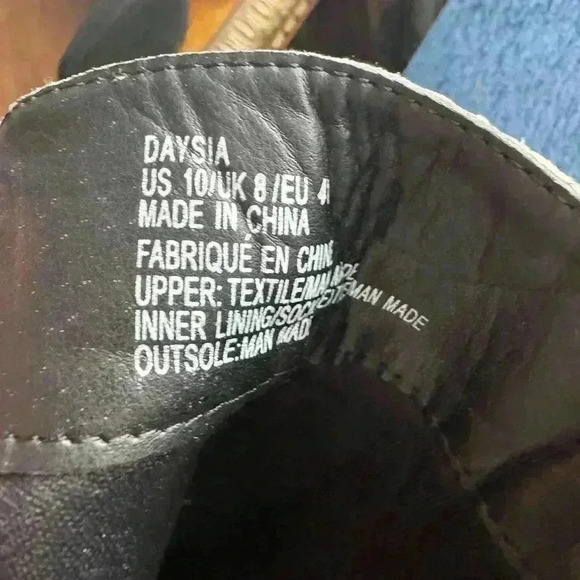 NWOT shoe dazzle ankle boots. Fall  season start - Picture 4 of 8